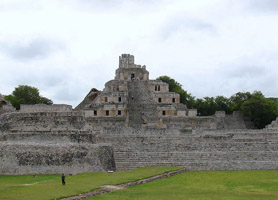 campeche archaeological ruins la gran acropolis